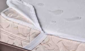 Можно ли стирать в стиральной машине непромокаемый наматрасник и как это сделать в домашних условиях?