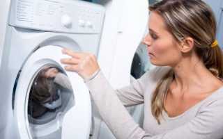 Как постирать пуховик, чтобы не сбивался пух: режимы стирки в стиральной машине и температура воды, применение мячиков