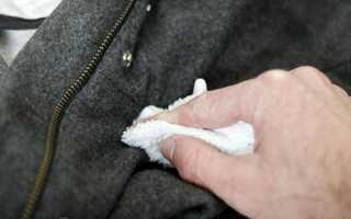 Как быстро и эффективно почистить драповое, кашемировое или велюровое пальто в домашних условиях, без химчистки?