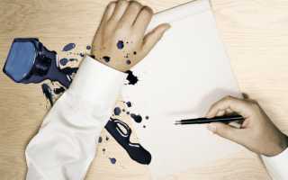 Чем оттереть следы от шариковой ручки с кожзама или кожи на мебели или одежде и как вывести пятно?