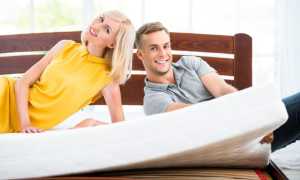 Как в домашних условиях почистить матрас от запаха и пятен мочи и напитков, постирать и высушить изделие из поролона?