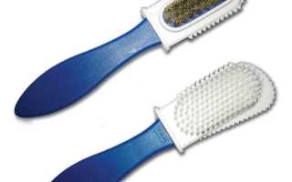 Как пользоваться резиновой щеткой для чистки обуви из замши или нубука?