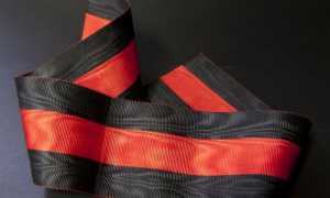 Что собой представляет муар, из чего делают эту ткань, как ухаживать за такими изделиями?