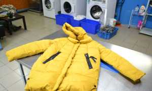 Как быстро в домашних условиях убрать разводы и пятна на пуховике после стирки?