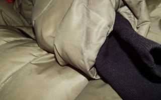 Как в домашних условиях без стирки почистить пуховик от засаленности, чтобы не осталось разводов?