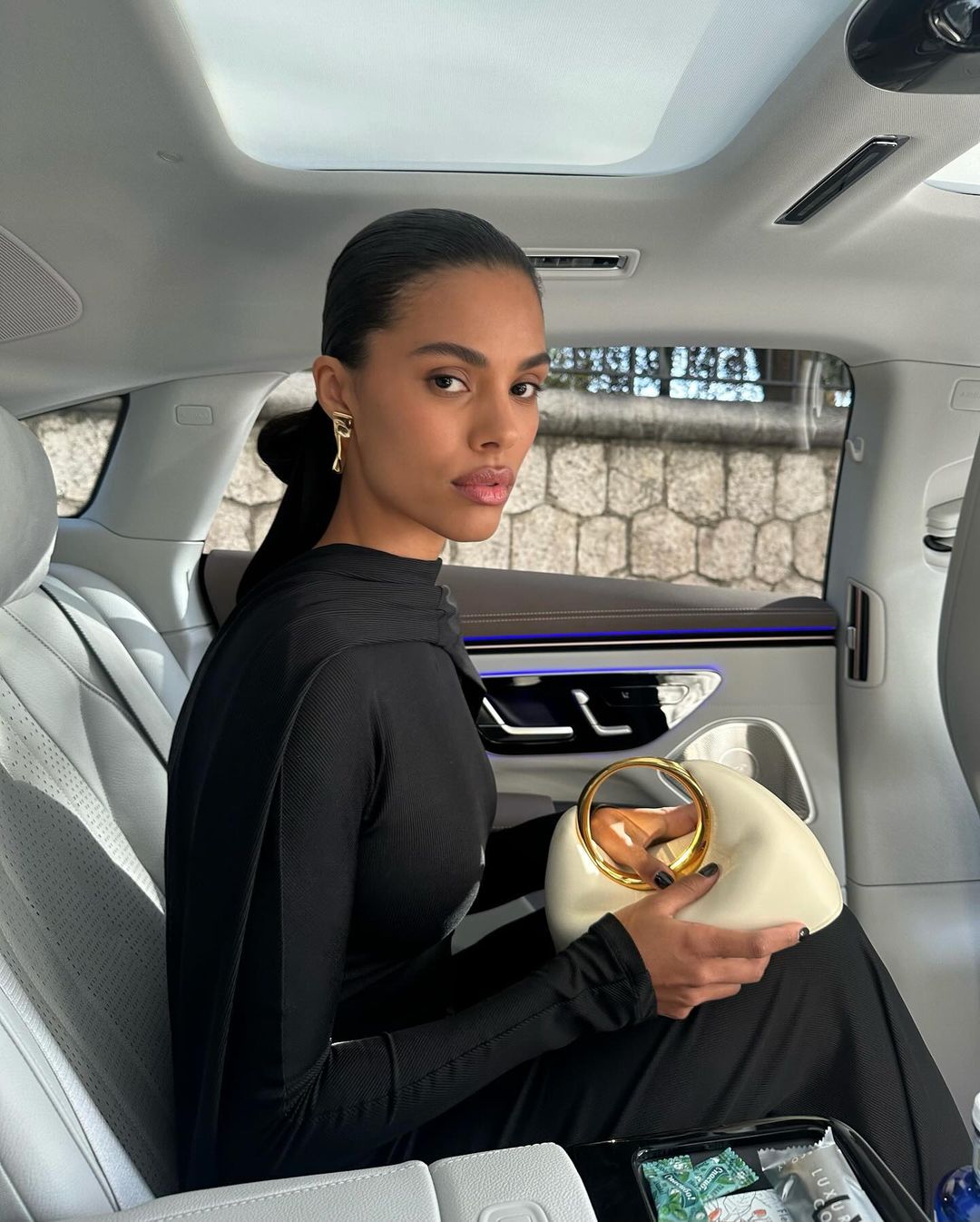 Тина Кунаки (Tina Kunakey)